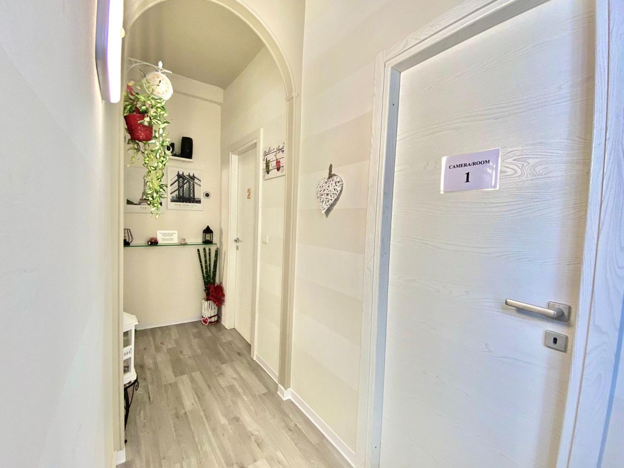 Maison Sarraj Parma Ngoại thất bức ảnh